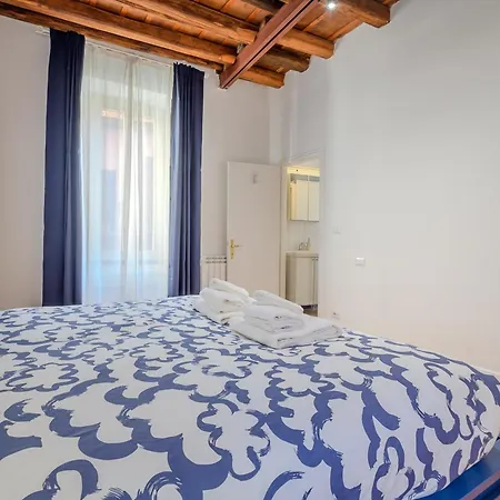 Cozy Flat Orso Navona Square Appartement